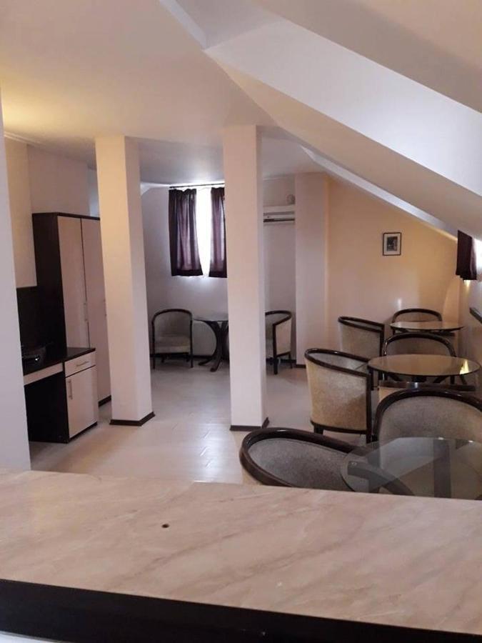 Къщата На Генерала Hotel Berkovitsa Exterior photo